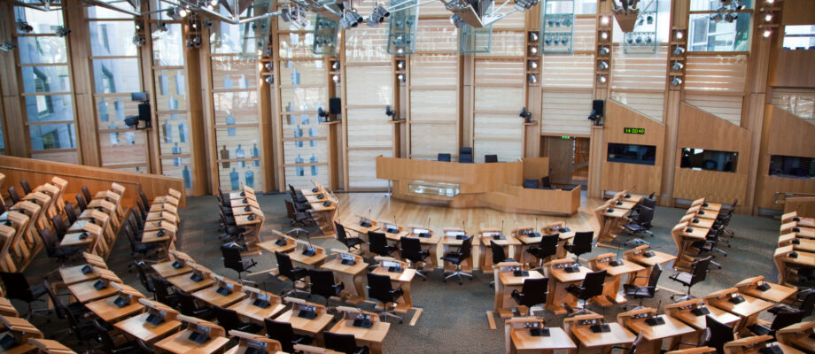 Picture of an empty Scottish Parliament debate chamber